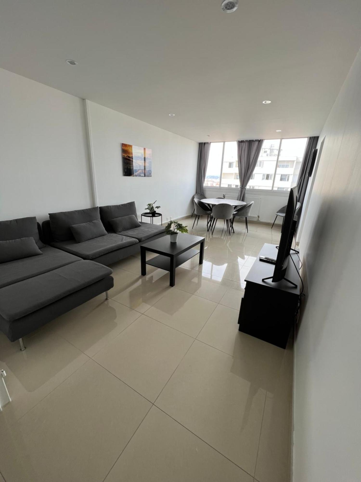 Ferienwohnung Super 4 Pieces Refait A Neuf Villeurbanne Exterior foto